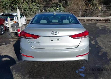 2017 Hyundai Elantra Se z USA, uszkodzony, nr VIN 5NPD74LF5HH174374
